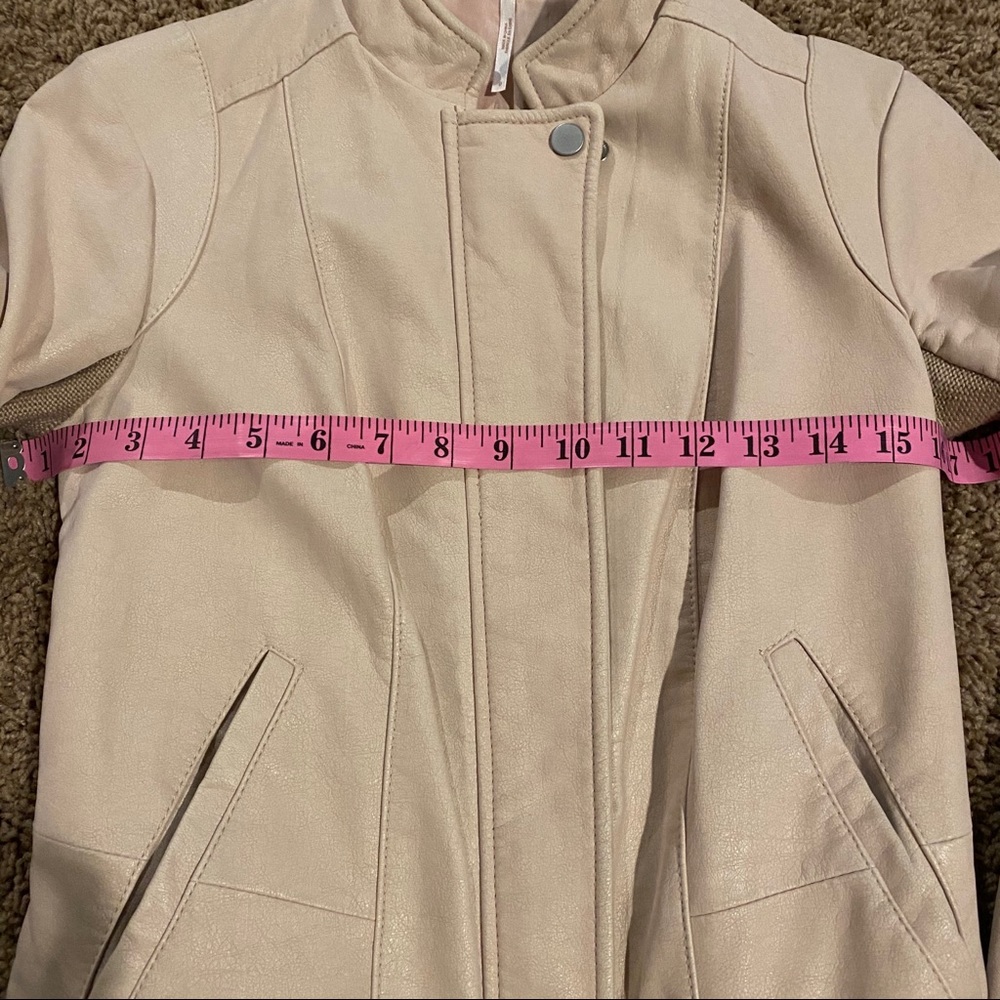 Gorgeous FREE PEOPLE vegan jacket - Picture 10 of 10